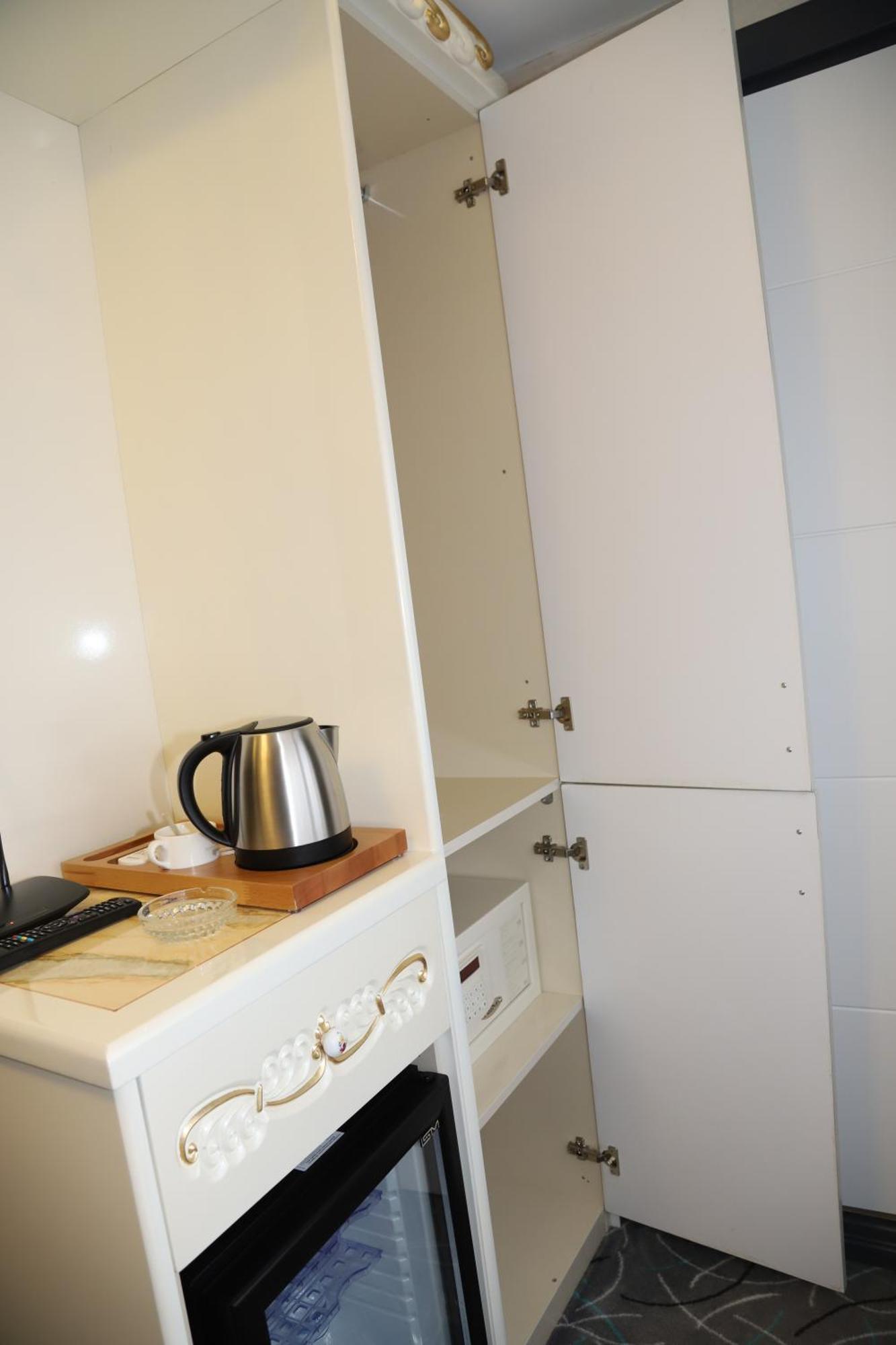 Grand Kavi Hotel Истанбул Екстериор снимка